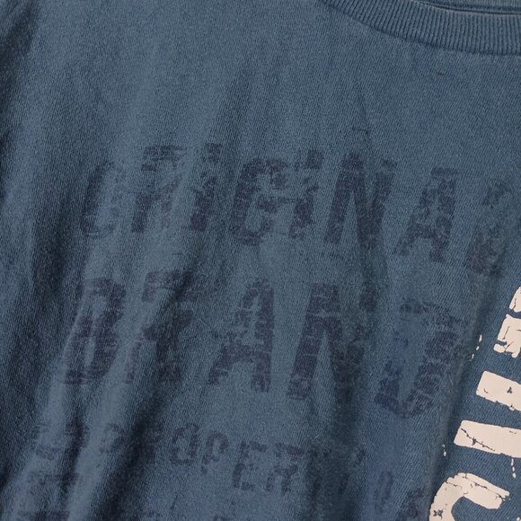 Aeropostale Mens Graphic T-Shirt Large Blue Distressed Vertical Logo NYC Tee - Picture 2 of 4